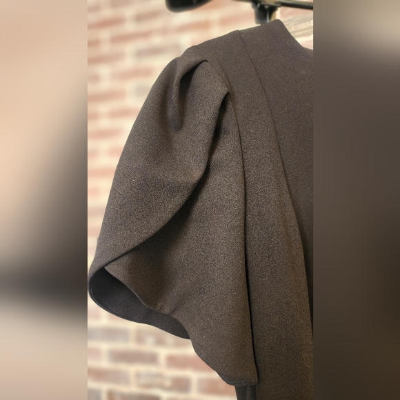 Calvin Klein Elegant Black Short Sleeve Dress - Picture 2 of 4